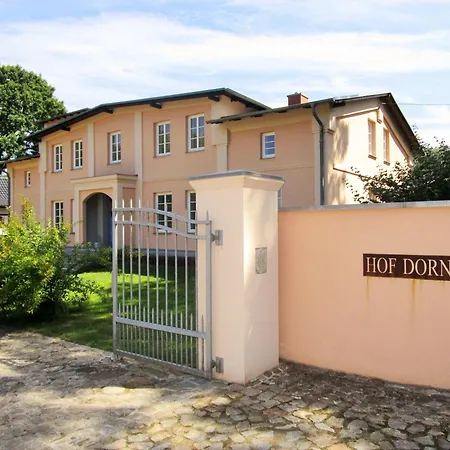 Gutshof Dornbusch 1 - Am Brunnen Lägenhet Kröpelin